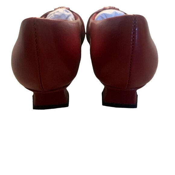 NEW EASY STREET WAIVE WOMEN'S RED FAUX LEATHER LOW KITTEN HEEL PUMPS 5M - Picture 5 of 8